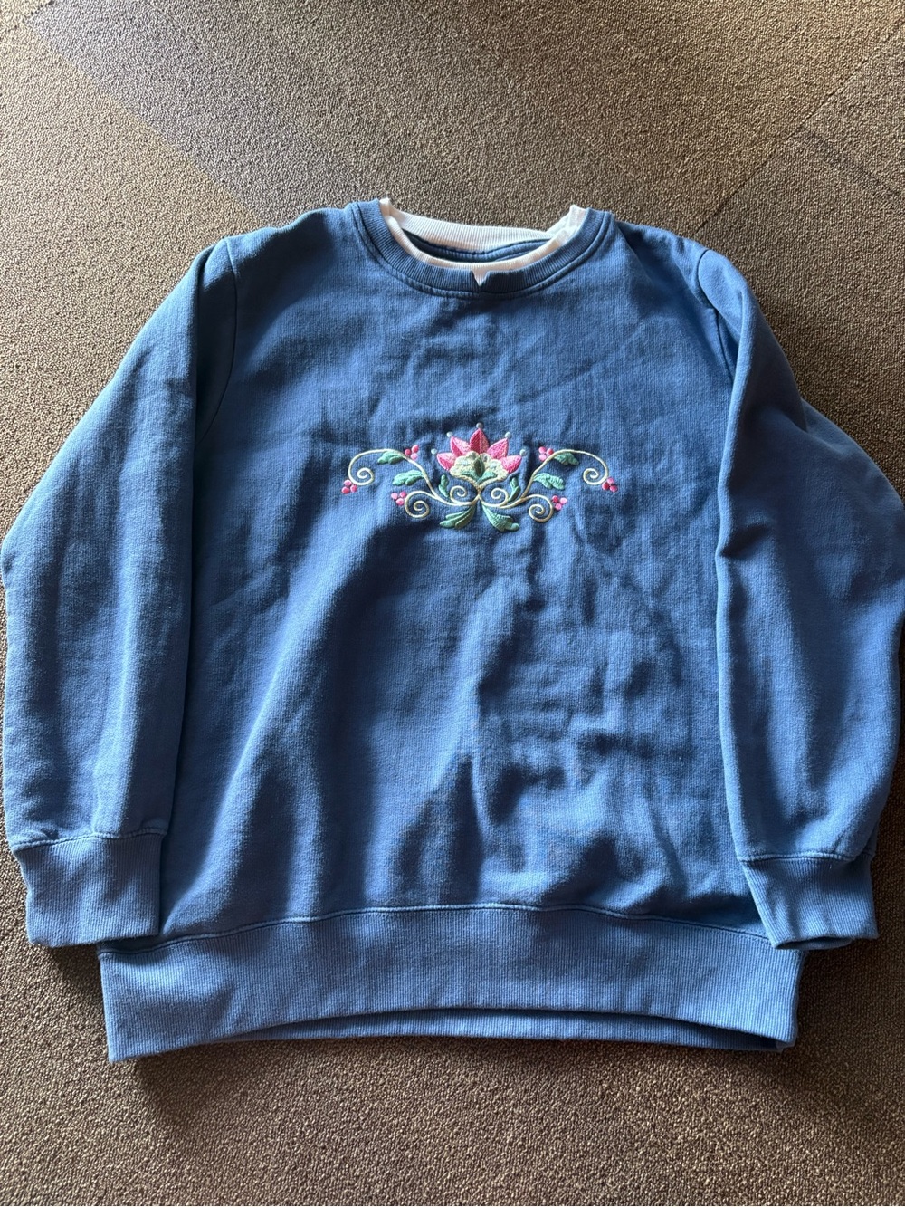 Embroidered Floral Crewneck Sweatshirt - Blue